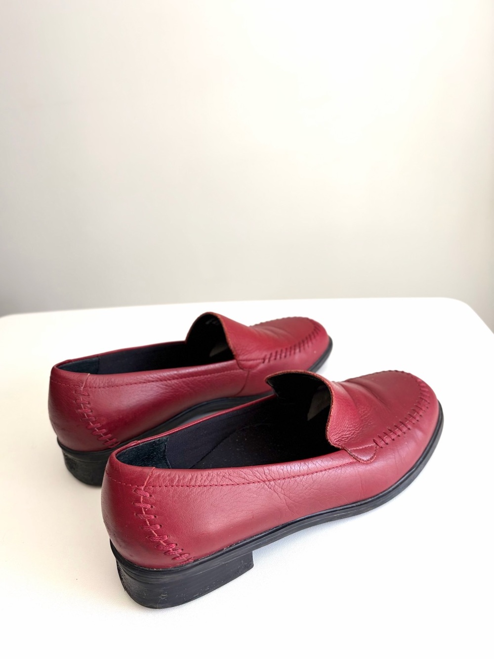 Rockport Red Leather Moc Toe Loafers - Classic Preppy - Size 10 - Picture 4 of 6
